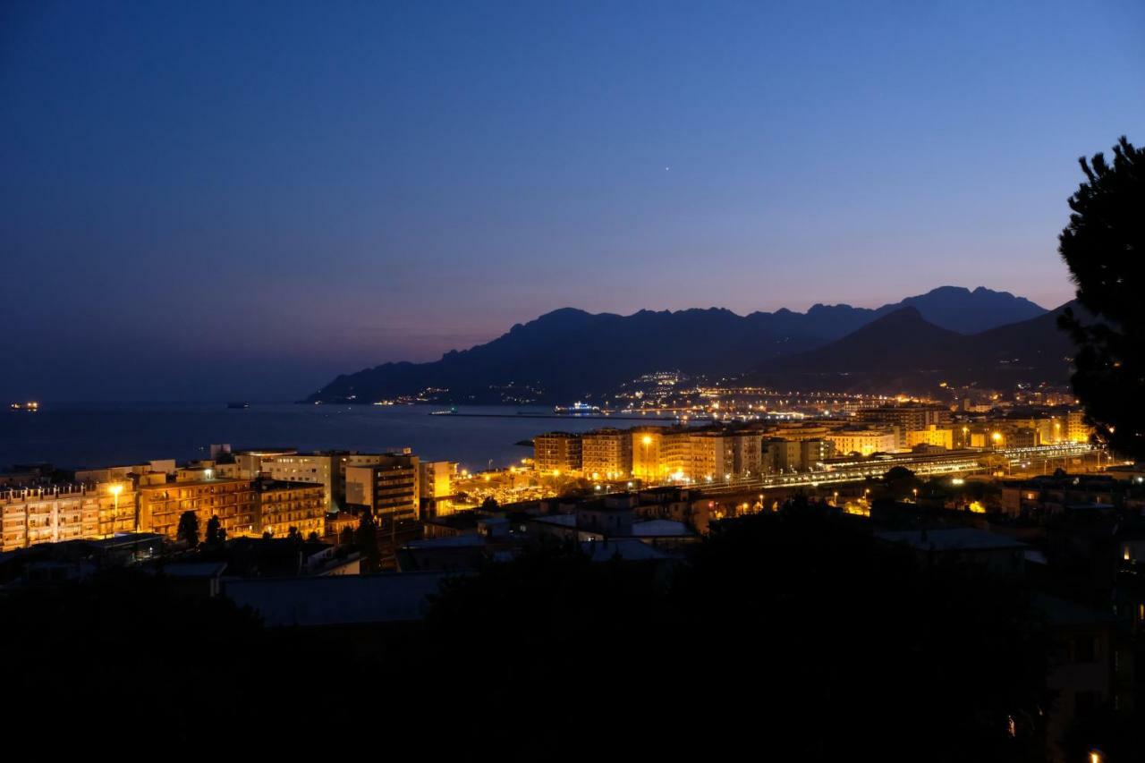Suite Inn Salerno Kültér fotó